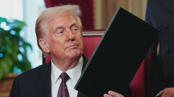 Трамп продовжив дію санкцій Байдена проти Росії