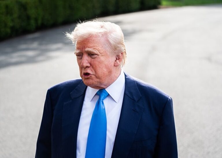 Трамп заявив про дзвінок з Ватикану