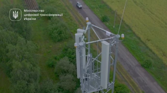 25 днів замість 1,5 року: в Україні пришвидшать встановлення мобільних вишок