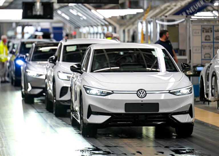 У Volkswagen 20 тисяч працівників погодилися на звільнення