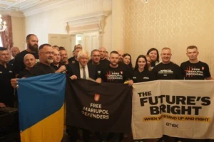 Ветерани ДТЕК зустрілися з Борисом Джонсоном (фото)