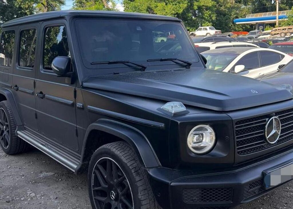 Верховний Суд підтримав конфіскацію елітного авто посадовця