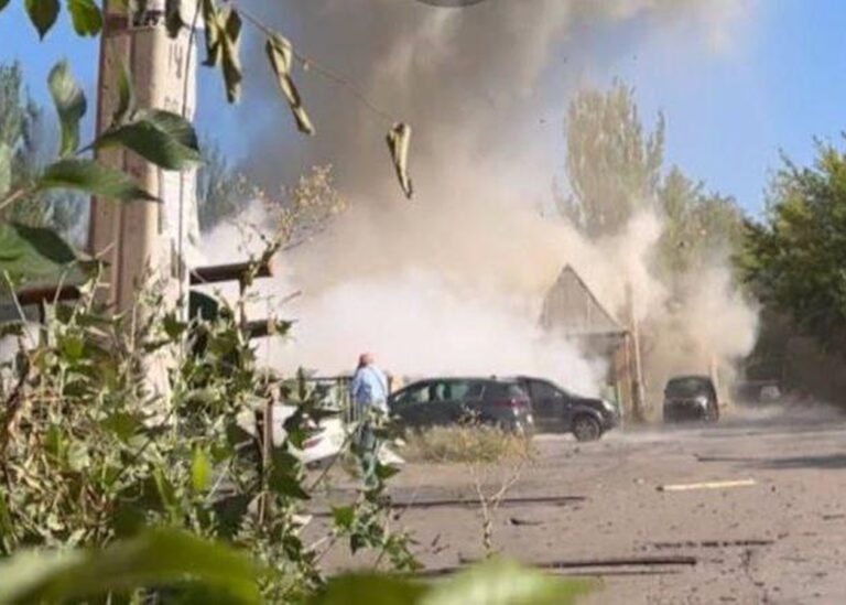 Удар по Донецьку: соцмережі показали наслідки