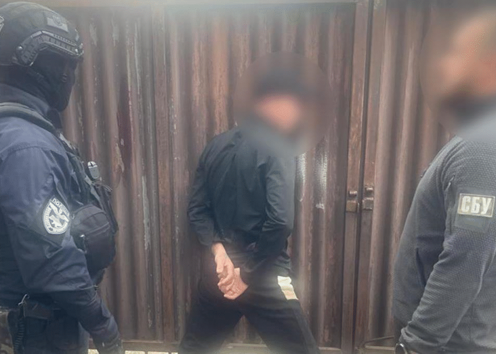 Поліція викрила закарпатських "кур’єрів" на збуті марихуани