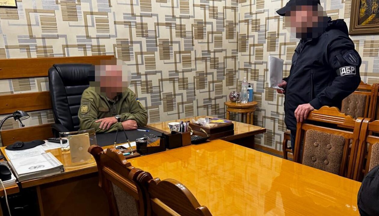 У Харкові затримали керівництво виправної колонії