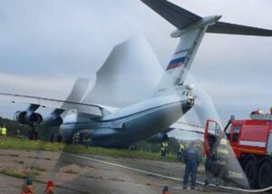 В Росії Іл-76 здійснив аварійну посадку