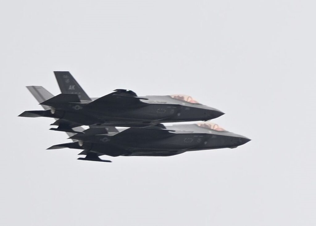 СюжетСамі не справились. Як поляки відбили атаку РФ