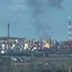 Дрони вдарили по НПЗ в російському місті