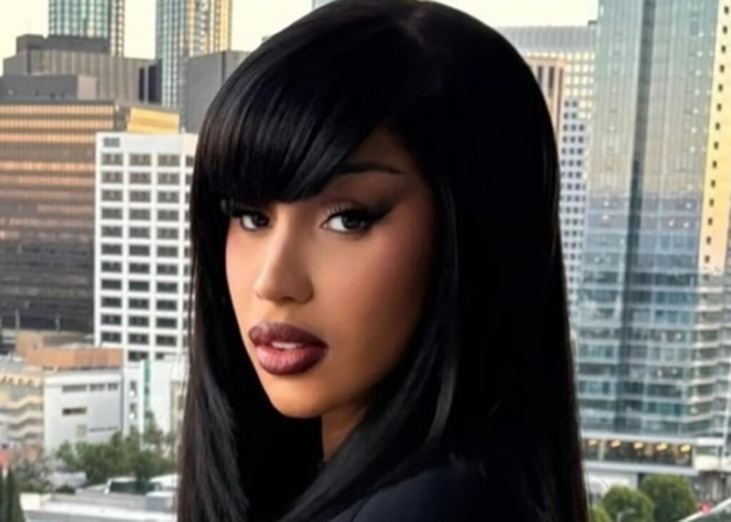 Cardi B чекає на четверту дитину