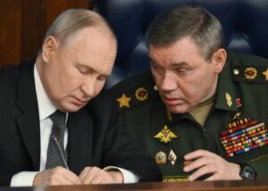 Герасимов обманює Путіна щодо фронту - Reuters