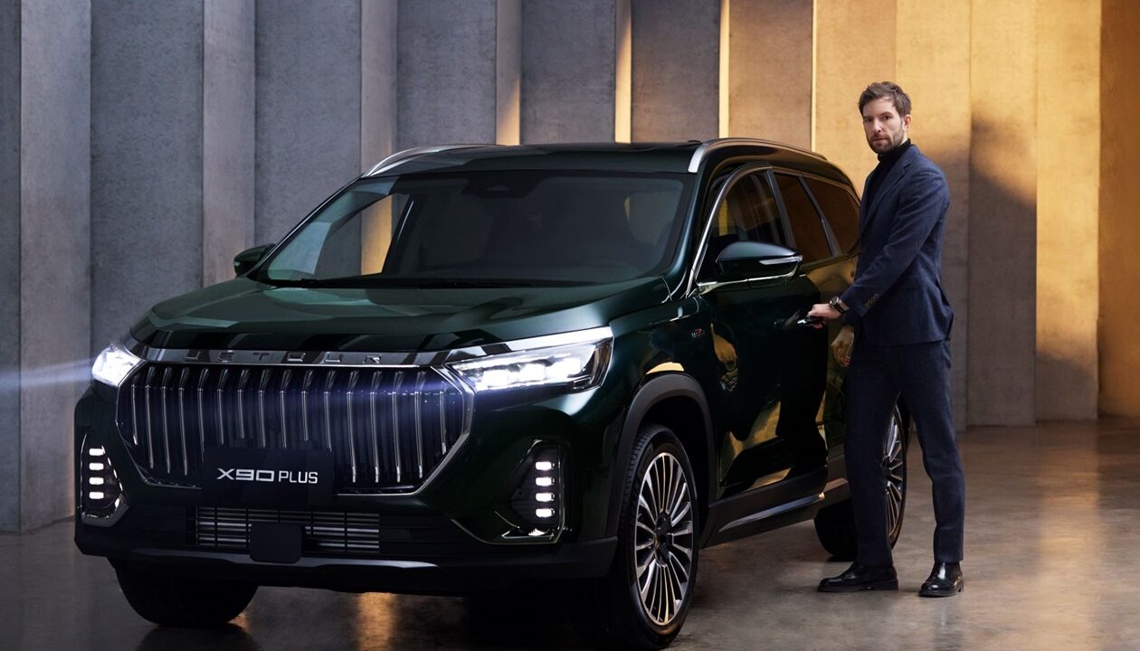 Новий кросовер JETOUR X90PLUS: простір преміум-класу для комфортних подорожей