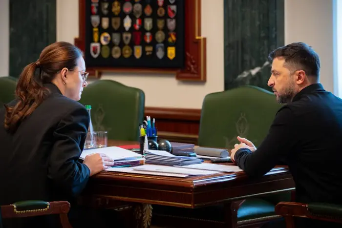 Зеленський обговорив із Свириденко кадрові зміни в уряді