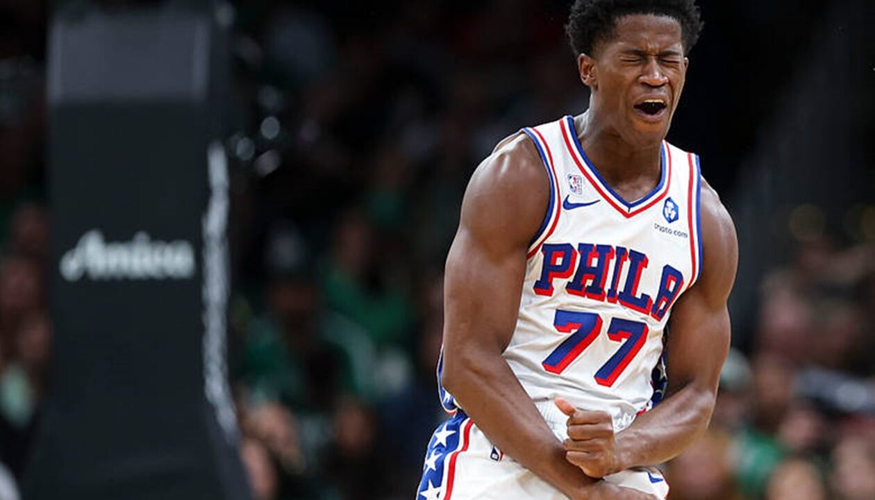 Новачок Філадельфії трощить усіх у дебюті