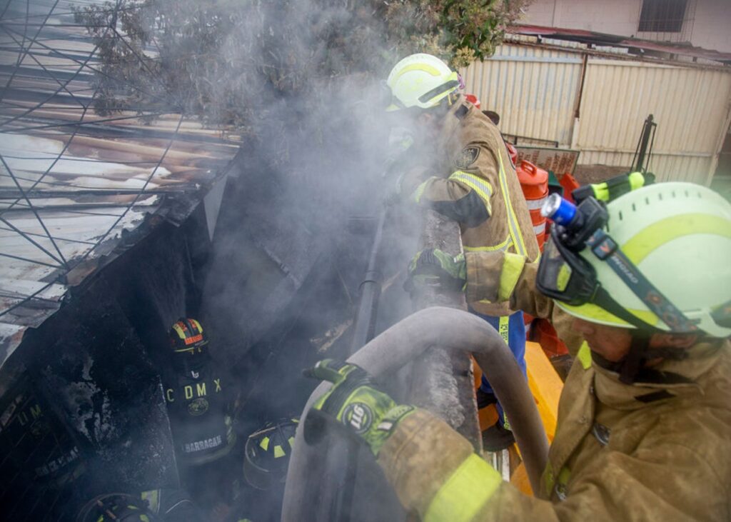 Пожежа у День мертвих: понад 20 людей згоріли живцем у Мексиці