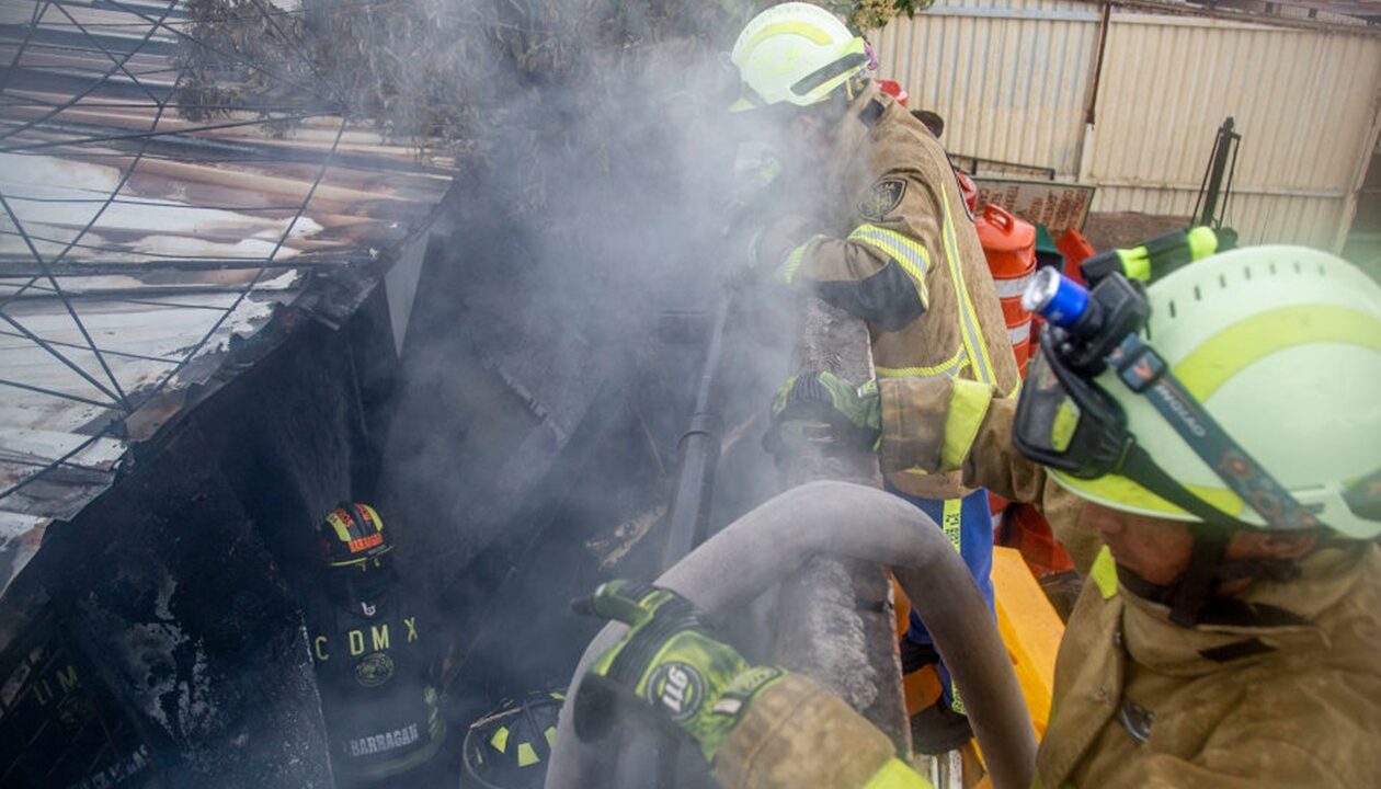 Пожежа у День мертвих: понад 20 людей згоріли живцем у Мексиці