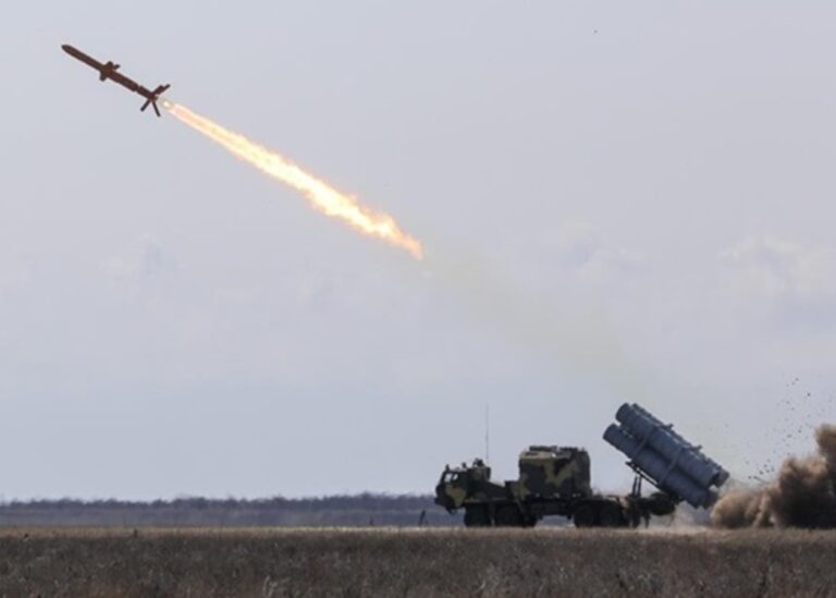 "Довгі нептуни" успішно атакували РФ - Зеленський