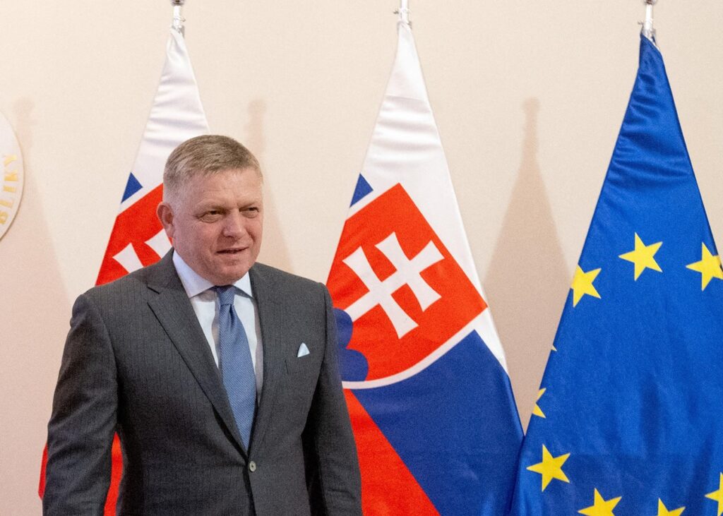 У Словаччині школярі зірвали виступ Фіцо після його нападок на Україну