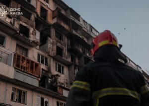 У Києві завершили пошукові роботи після атаки Росії