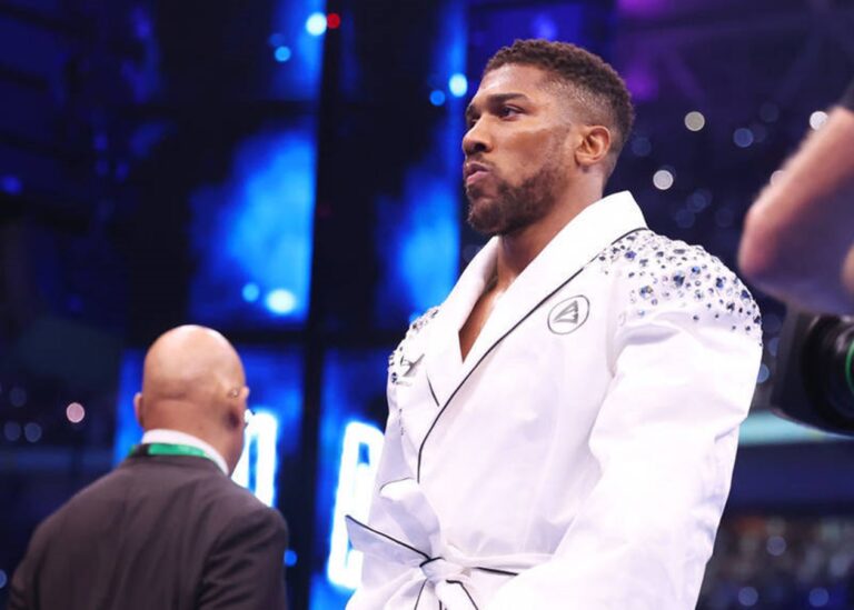 Джошуа пояснив, чому вирішив вийти на ринг проти Пола