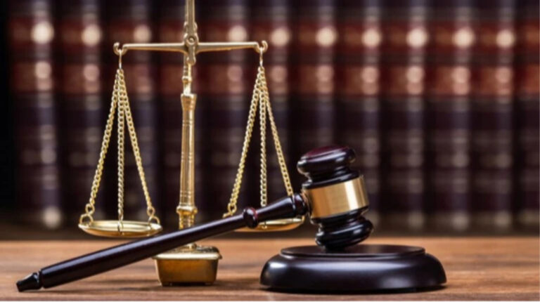 Топпосадовицю "Енергоатому", яку затримали за хабарі, арештували