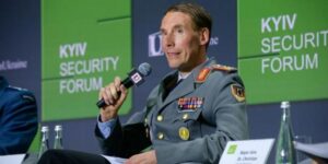 США не попередили Німеччину про рішення призупинити постачання певної допомоги Україні, - командувач сухопутними силами Фройдінг