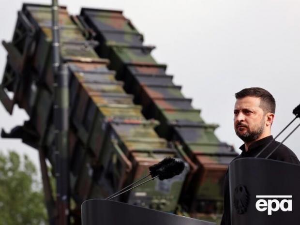 "Поки що рішення проблеми немає": Зеленський розповів, чому партнери "притримують" поставки ракет ППО для України
