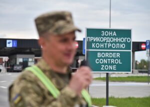 Відійшов у туалет: суд виніс вирок прикордоннику, через якого втік ухилянт