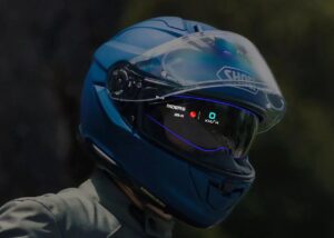 Японці представили перший шолом доповненої реальності для мотоциклістів