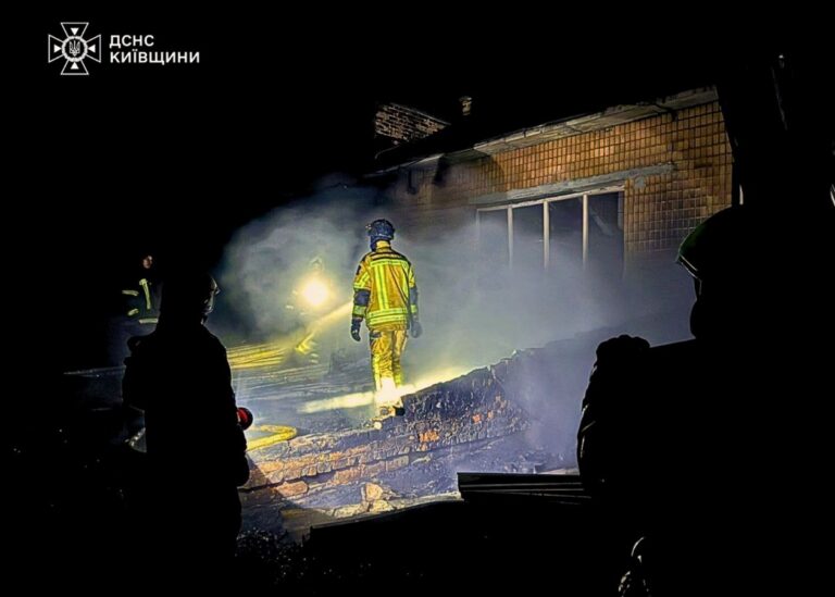 У Фастові через обстріл виникли пожежі