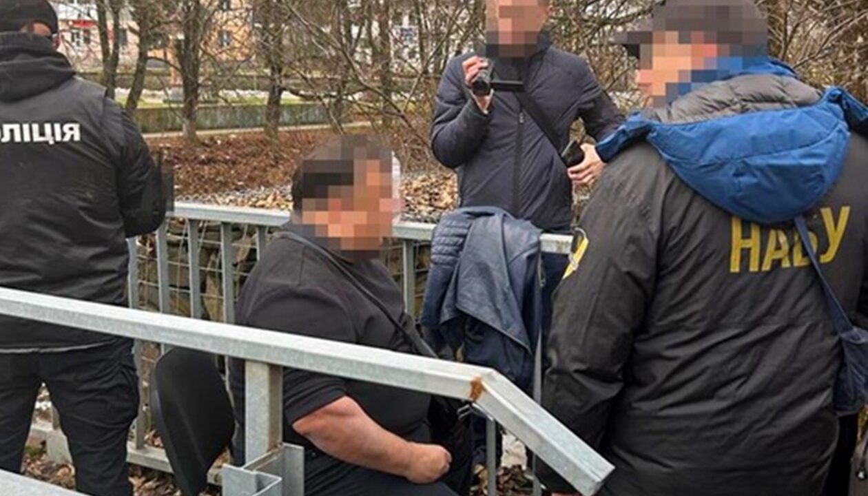 Хабар за "потрібне" рішення: суд обрав запобіжний захід судді з Закарпаття