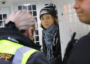 Ґрету Тунберґ відпустили після затримання в Лондоні