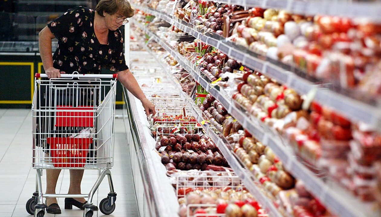 Росіяни виходять на одиночні пікети через зростання цін - ЗМІ