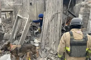 Удар по Запоріжжю, надзвичайна ситуація на Одещині. Головне за 17 грудня