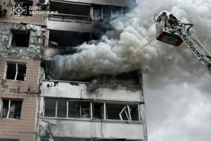 Росіяни вдарили авіабомбами по Запоріжжю: кількість постраждалих зростає