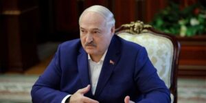 Йому не треба платити мільярд? Лукашенко підписав документ про приєднання Білорусі до Ради миру Трампа