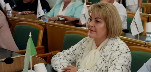 Сережки Dior, новий Porsche і не тільки: Що задекларувала ексголова Хмельницької МСЕК Крупа після виходу з СІЗО