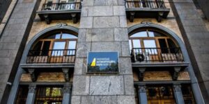 Справа про хабарі за голосування: НАБУ офіційно оголосило про підозру п’ятьом нардепам