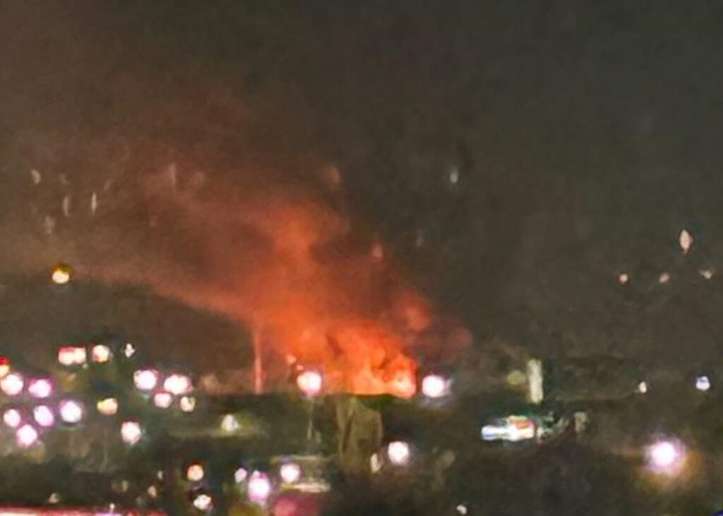 У Ростові пожежі і руйнування після атаки