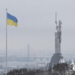 Символічно й цинічно водночас": Нічний обстріл Києва зачепив "Батьківщину-матір
