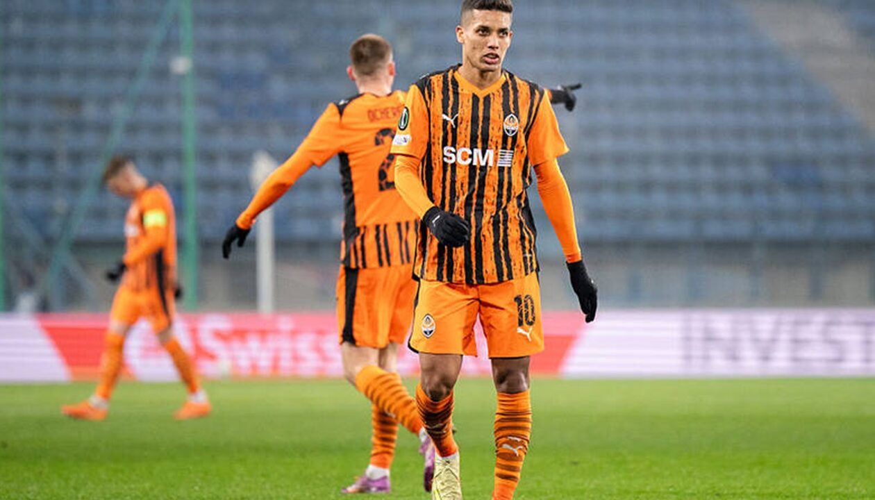 Півзахисник Шахтаря: Дуже нелегко грати під час війни