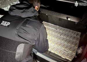 "Бронь" за $20 000: у Кропивницькому на хабарі спіймали офіцера ТЦК