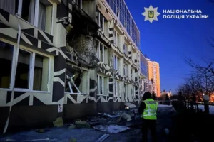 Удар дрона по медзакладу на Оболоні: кількість постраждалих зросла