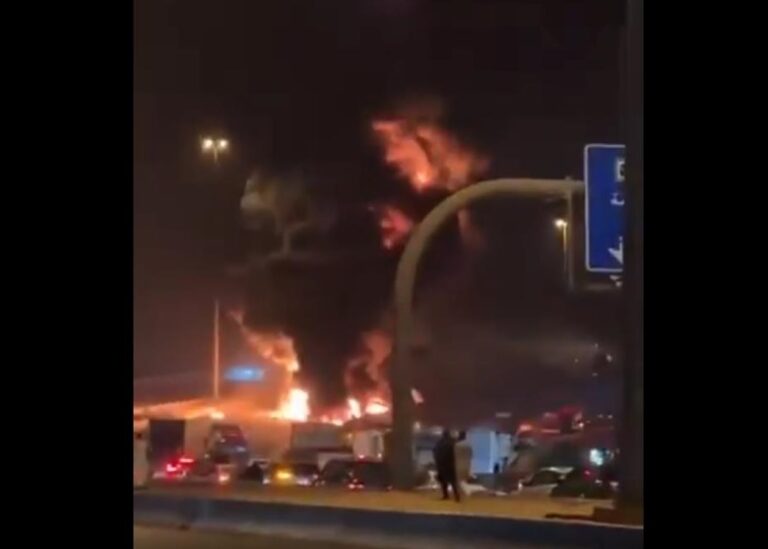 Посольство США у Саудівської Аравії атакували дрони