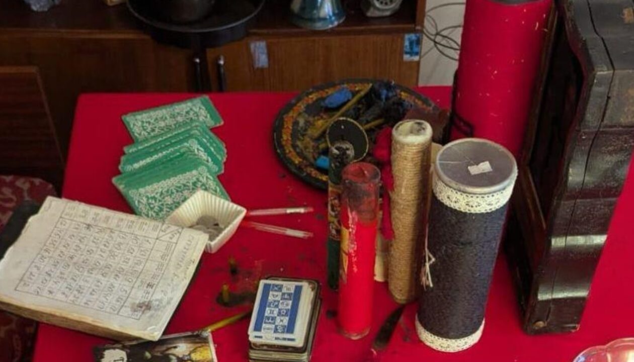 "Віщували" дружинам загиблих військових: у Києві викрили трьох "ясновидиць"