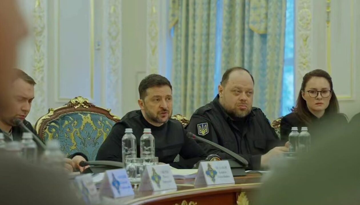 Зеленський розкритикував Київ на засіданні РНБО