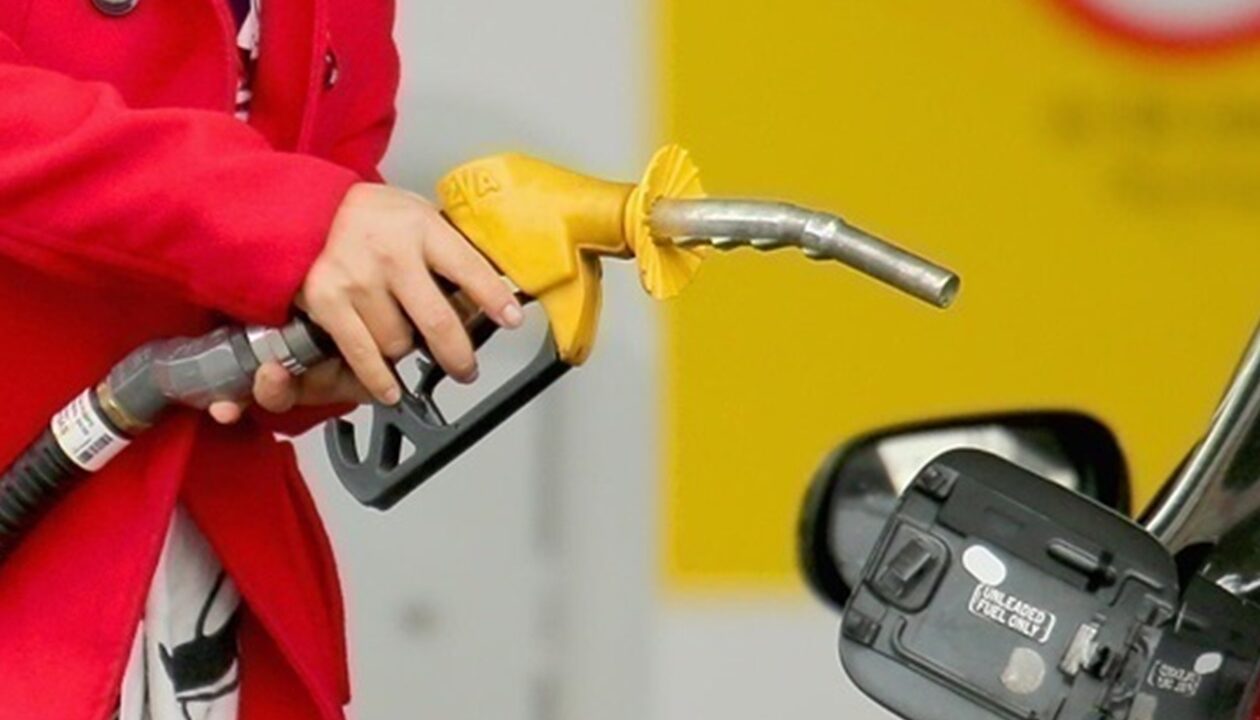 Стрибок цін на АЗС: Гетманцев емоційно звернувся до продавців пального