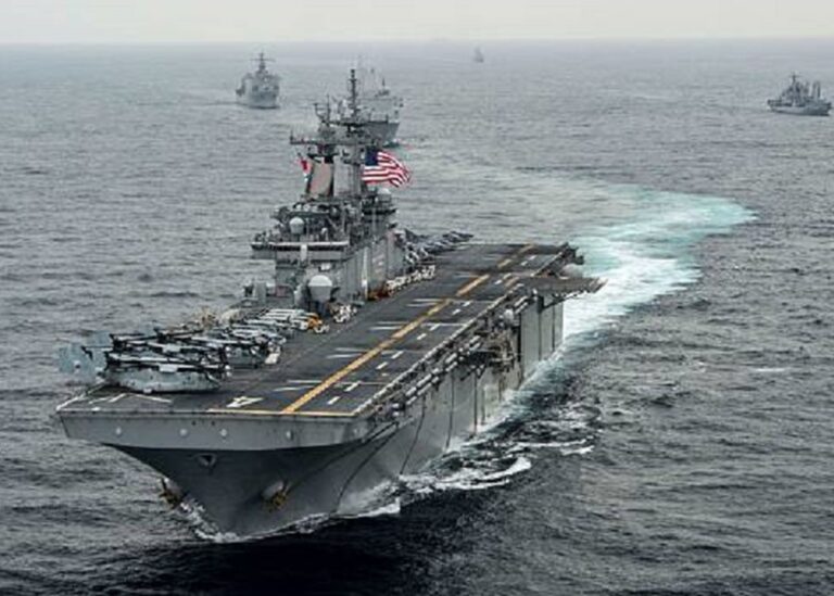 ЗМІ: США скеровують десантні кораблі і морських піхотинців на Близький Схід