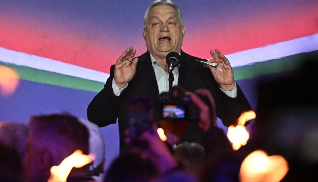 Орбан зчинив істерику через опозиційних мітингарів