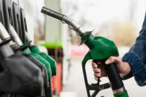 Понад 80 грн за літр. Ціни на бензин пішли різко вгору