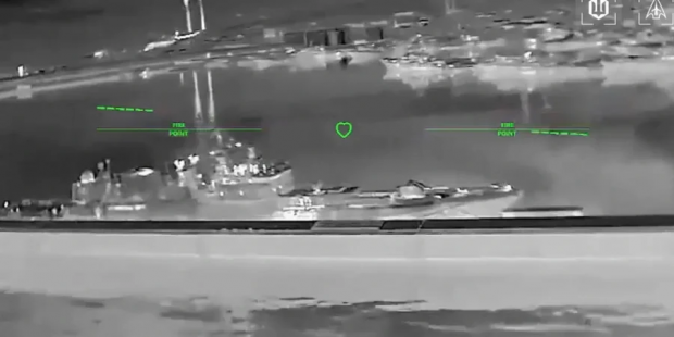 Носій "Калібрів": Сили безпілотних систем вразили фрегат "Адмірал Григорович" (відео)